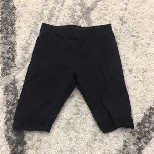 ⚡️$4 FLASH SALE⚡️ Capri Leggings 18-24